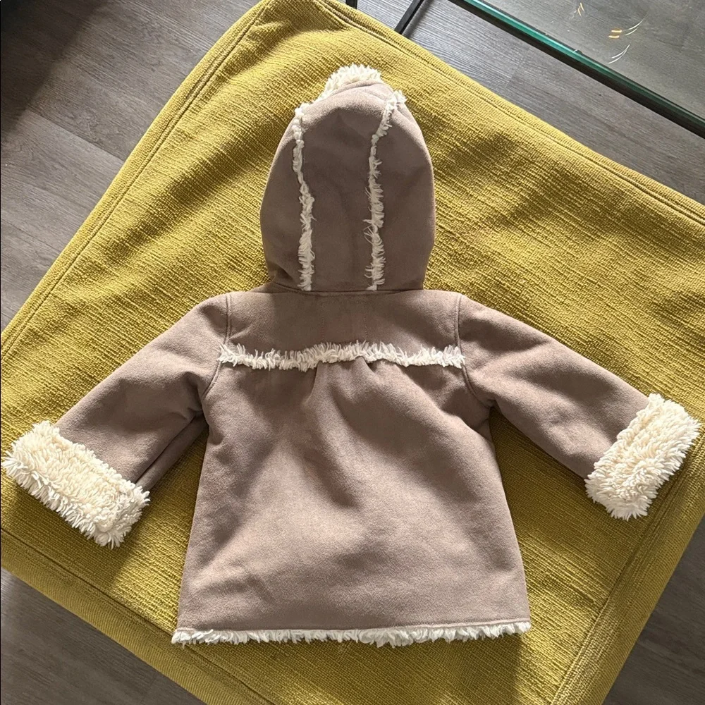 GAP Tan Kids Jacket with Cream Accents - Picture 5 of 8